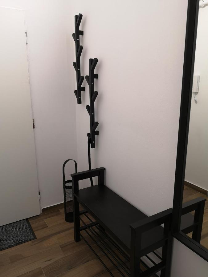 Fine Apartment In Centrum Of Slany With Aircondition エクステリア 写真